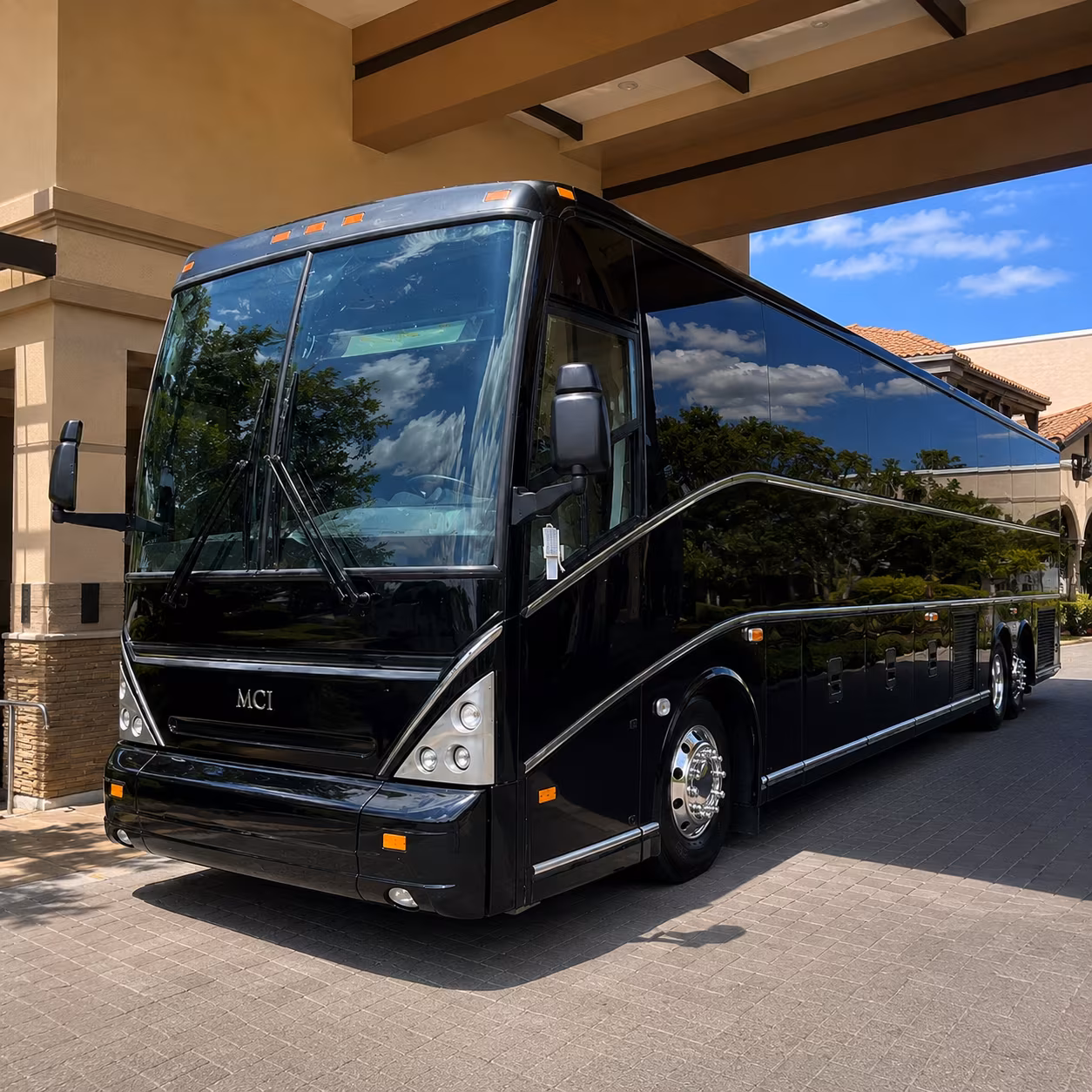 charter buses that handle after prom stops at epic waters and beyond