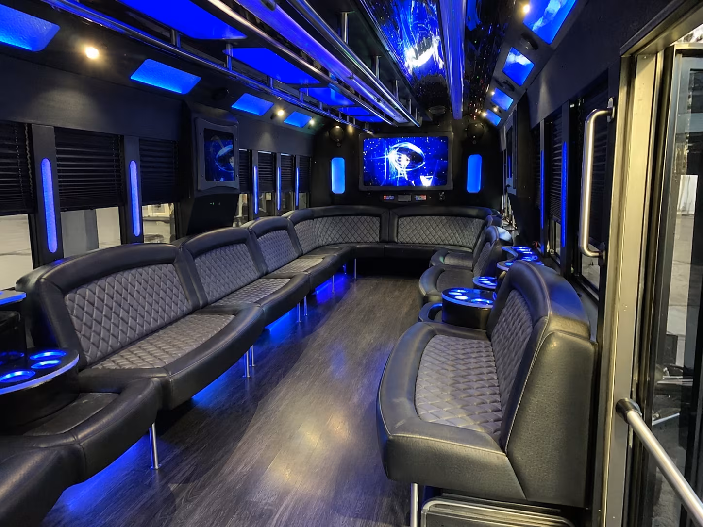 grand prairie 28 passenger party bus interior