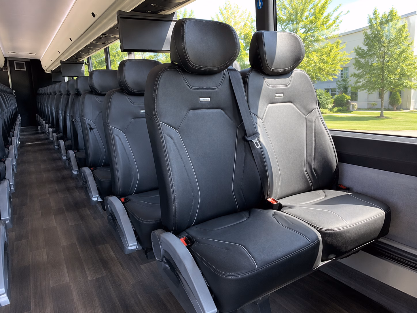 how the distance and duration of your trip affect charter bus rates